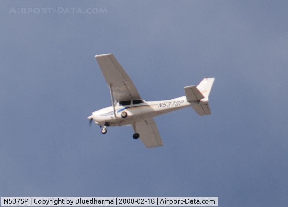 N537SP, 2000 Cessna 172S C/N 172S8393, Flight over Columbine High School, Littleton Colorado