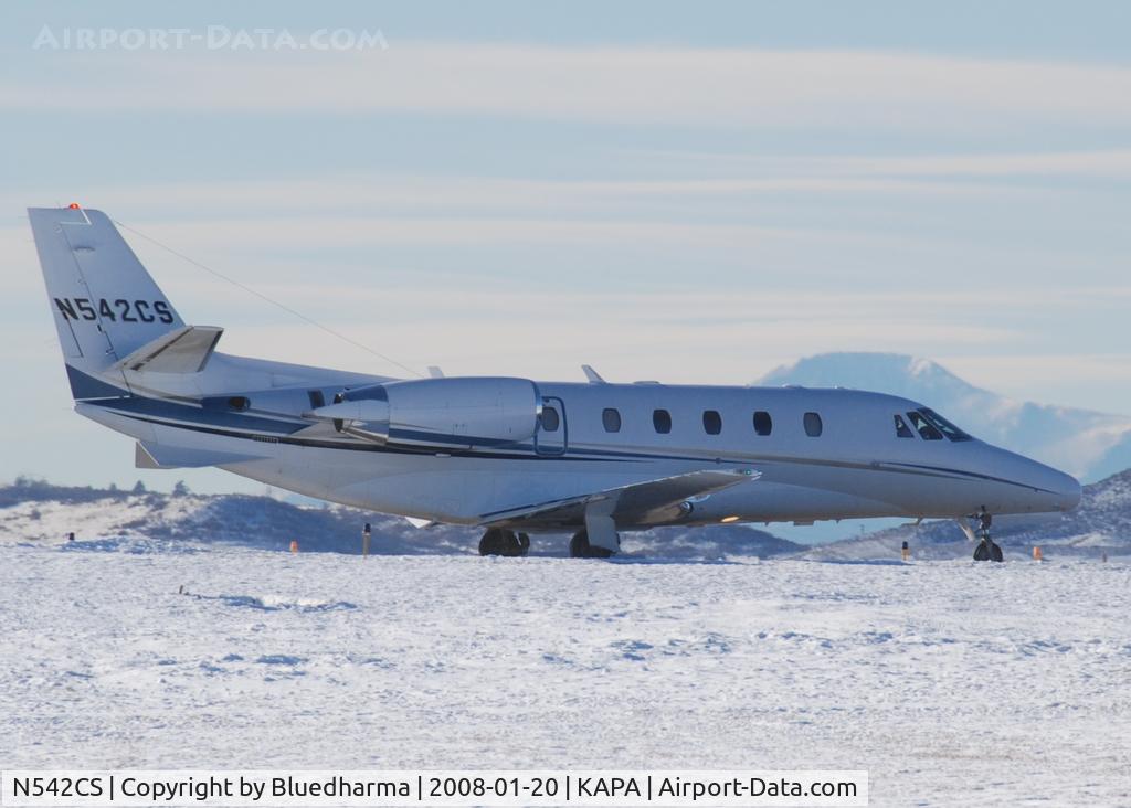 N542CS, 2004 Cessna 560XL C/N 560-5523, Position and Hold for 17L.