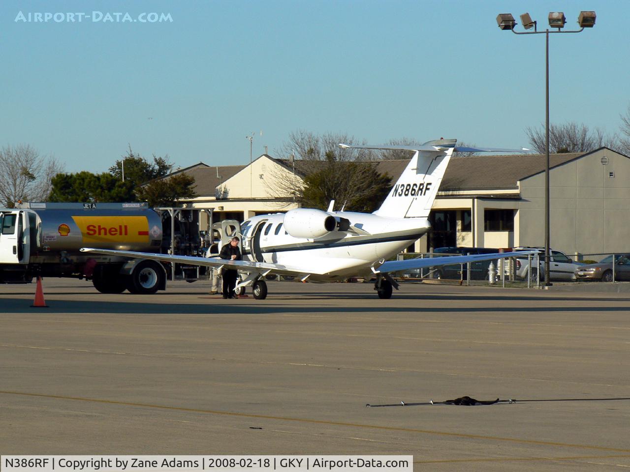 N386RF, 2000 Cessna 525 C/N 525-0386, At Arlington Municipal