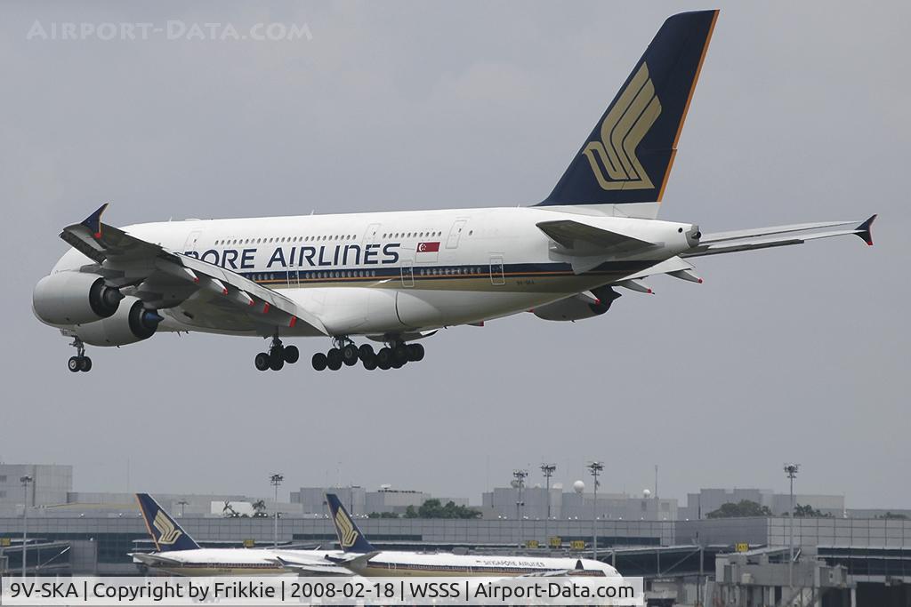 9V-SKA, 2007 Airbus A380-841 C/N 003, A380 about to land