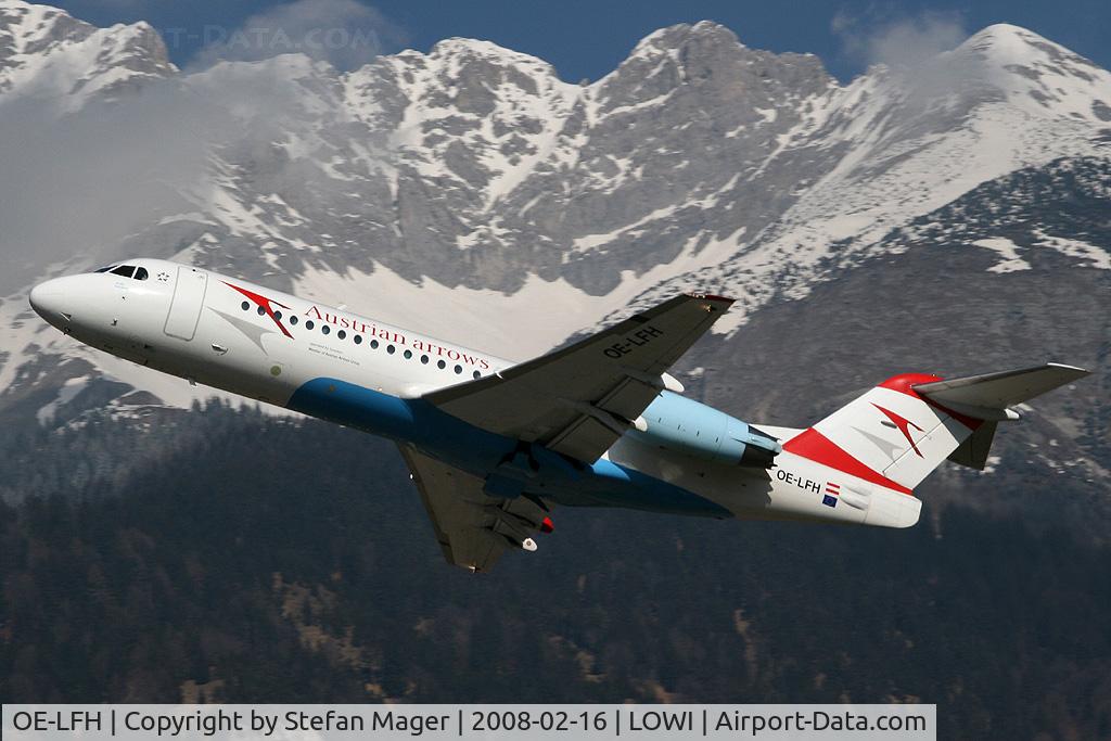 OE-LFH, 1995 Fokker 70 (F-28-0070) C/N 11554, after take off