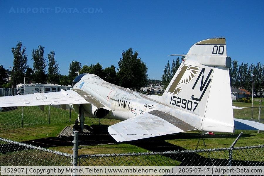 152907, Grumman A-6E Intruder C/N I-211, Aircraft displayed at Oak Harbor (WA)