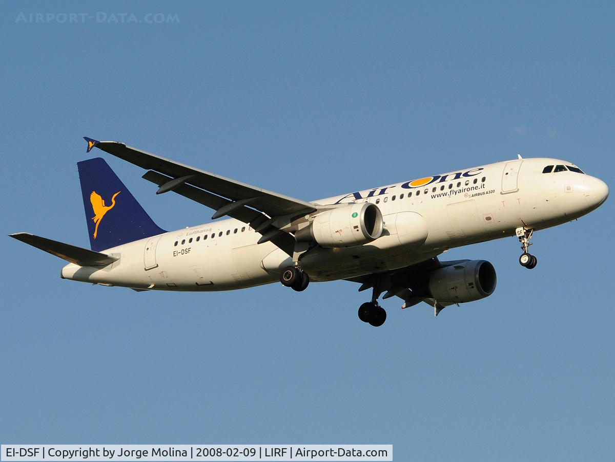 EI-DSF, 2007 Airbus A320-216 C/N 3080, On short final to RWY 16L.
