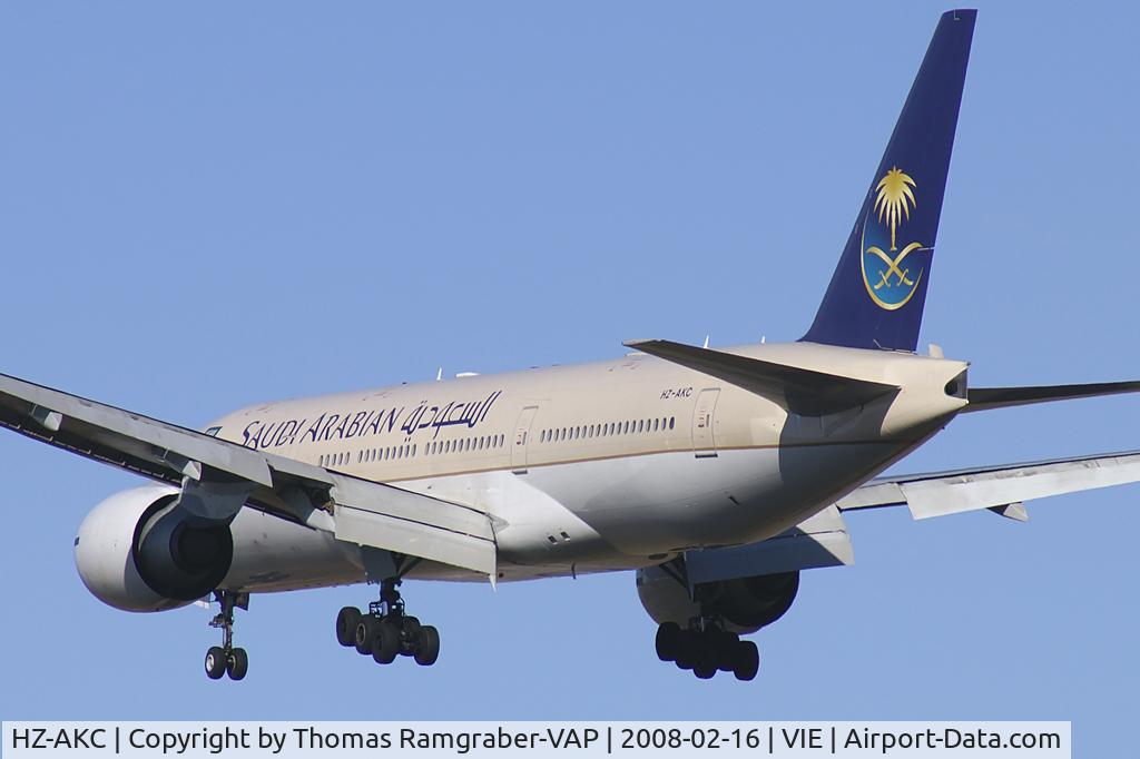HZ-AKC, 1997 Boeing 777-268/ER C/N 28346, Saudia - Saudi Arabian Airlines Boeing 777-200