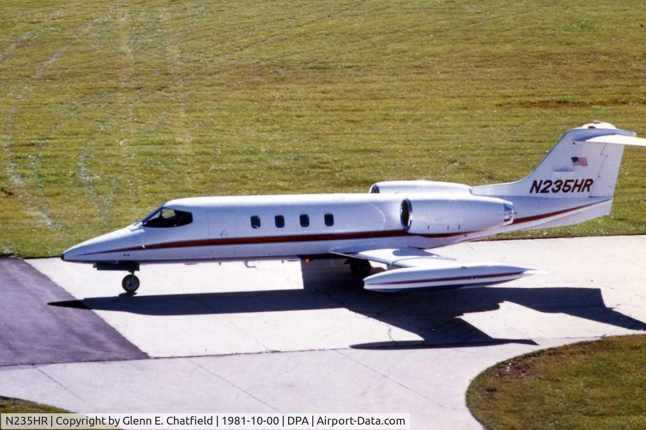 N235HR, 1976 Gates Learjet 35A C/N 082, Photo taken for aircraft recognition training. Taxiing past the control tower.