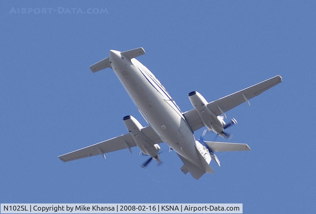 N102SL, 2002 Piaggio P-180 Avanti C/N 1052, Looking like a space ship, the Piaggio P180 blasts off