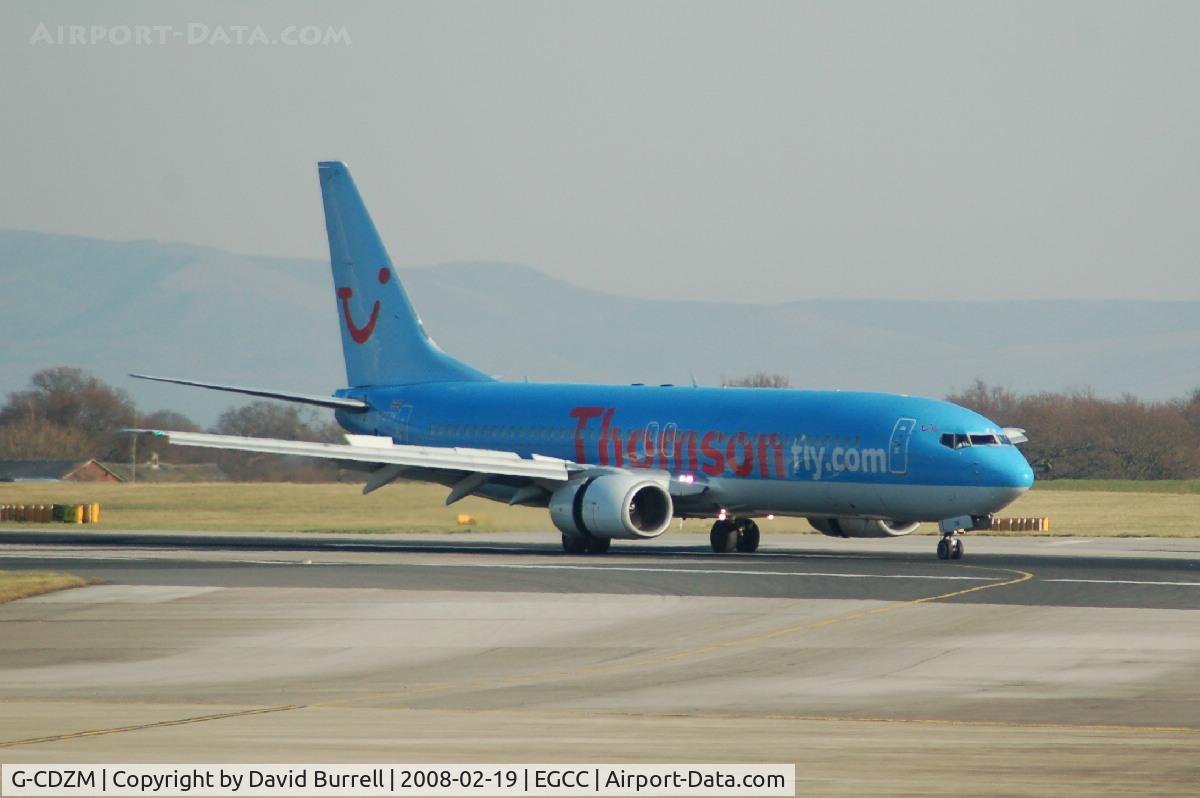 G-CDZM, 2000 Boeing 737-804 C/N 30466, Thomson - Landing