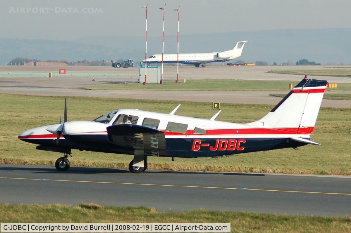 G-JDBC, 1975 Piper PA-34-200T Seneca II C/N 34-7570150, Piper - Taxiing