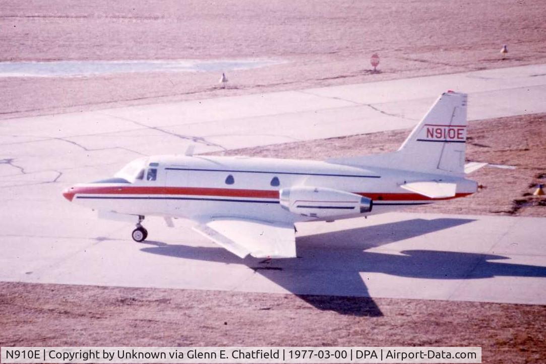 N910E, 1965 North American NA-265-40 Sabreliner C/N 282-29, Photo found at DuPage Tower. Old Saberliner in the paint job it had back then.