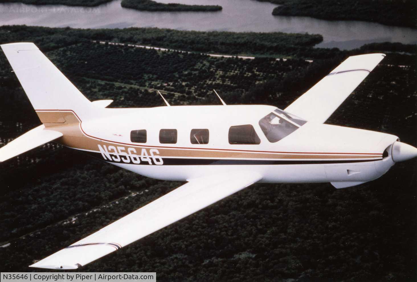 N35646, Piper PA-46-310P Malibu C/N 468408001, Photo provided by Piper for my (Glenn Chatfield) recognition course.