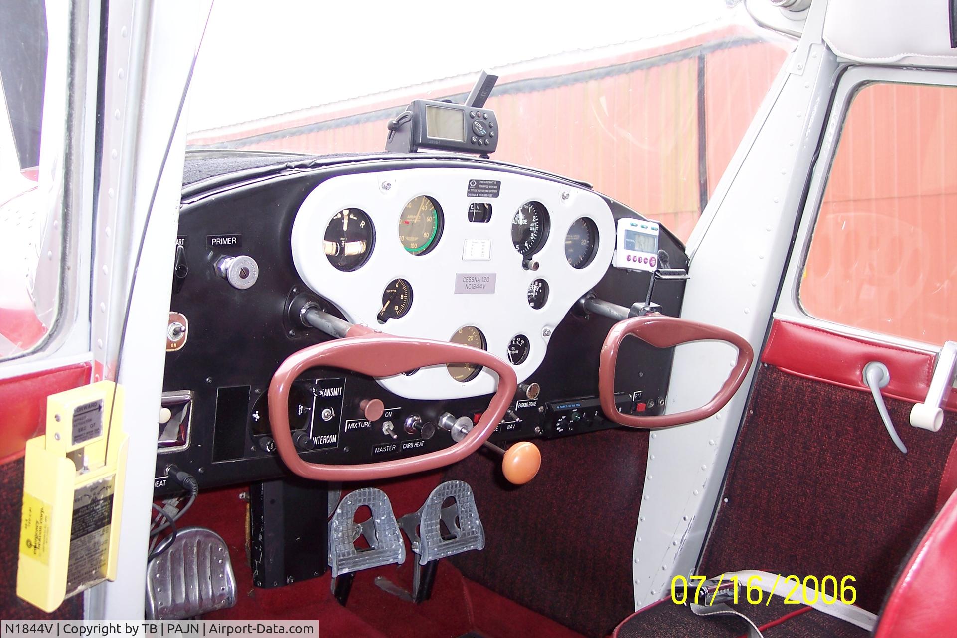N1844V, 1947 Cessna 120 C/N 14102, N844V 1947 Cessna 120 panel