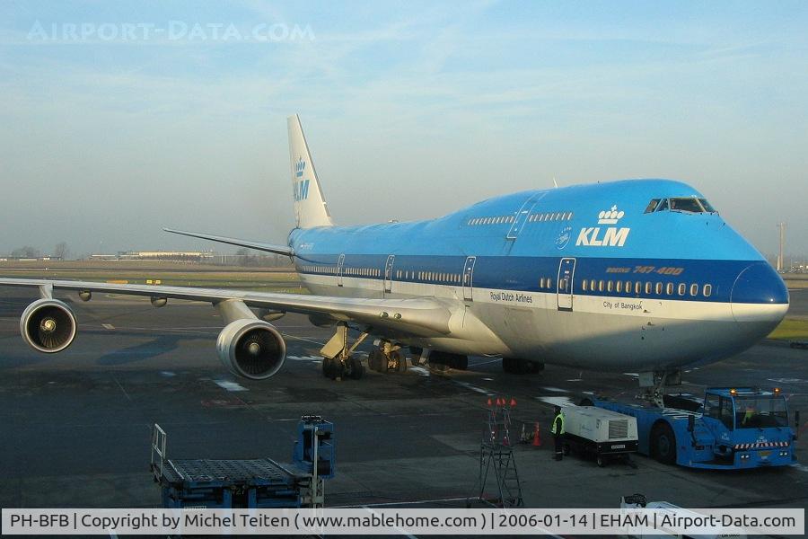PH-BFB, 1989 Boeing 747-406 C/N 24000, City of Bangkok from KLM pushed back from the terminal