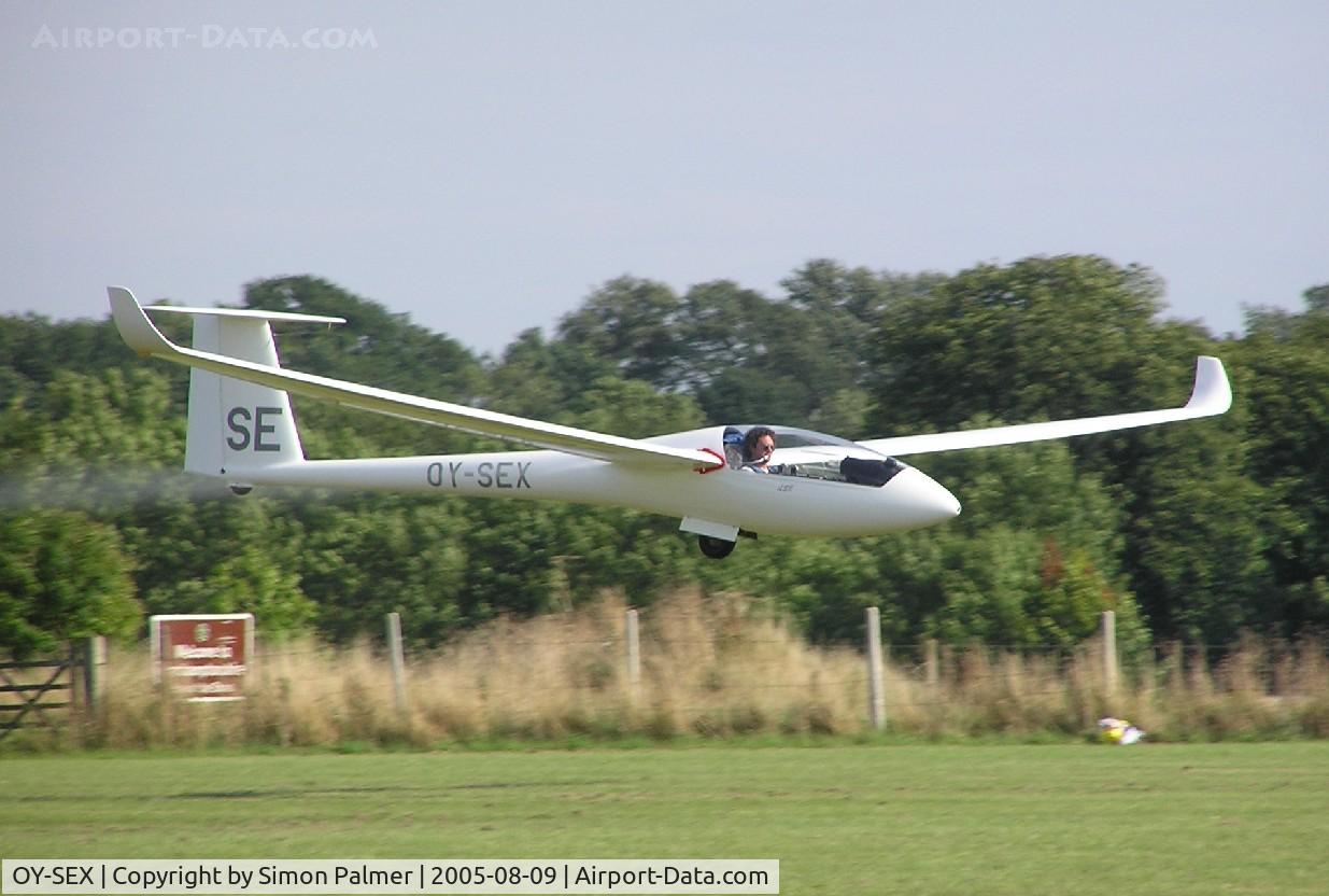 OY-SEX, 1998 Rolladen-Schneider LS-8a C/N 8201, Rolladen/Schneider LS-8a at Husbands Bosworth
