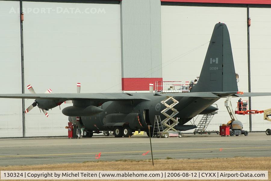 130324, 1966 Lockheed CC-130E Hercules C/N 382-4194, Canada Air Force under maintenance by Cascade Aerospace