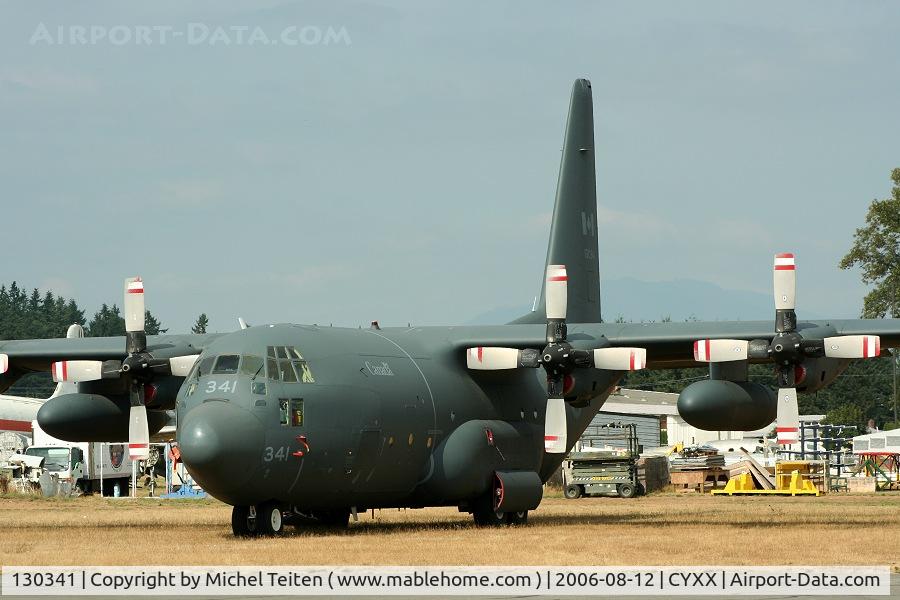 130341, 1989 Lockheed KCC-130H Hercules C/N 382-5200, Canada Air Force under maintenance by Cascade Aerospace