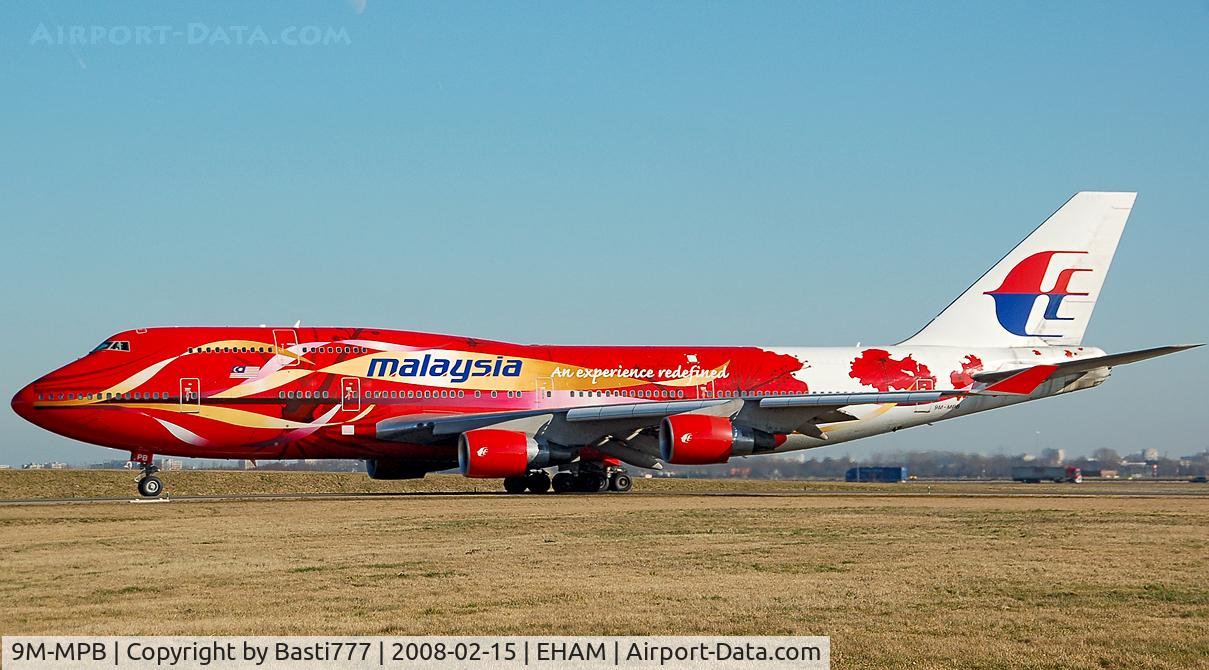9M-MPB, 1993 Boeing 747-4H6 C/N 25699/965, red hibiscus