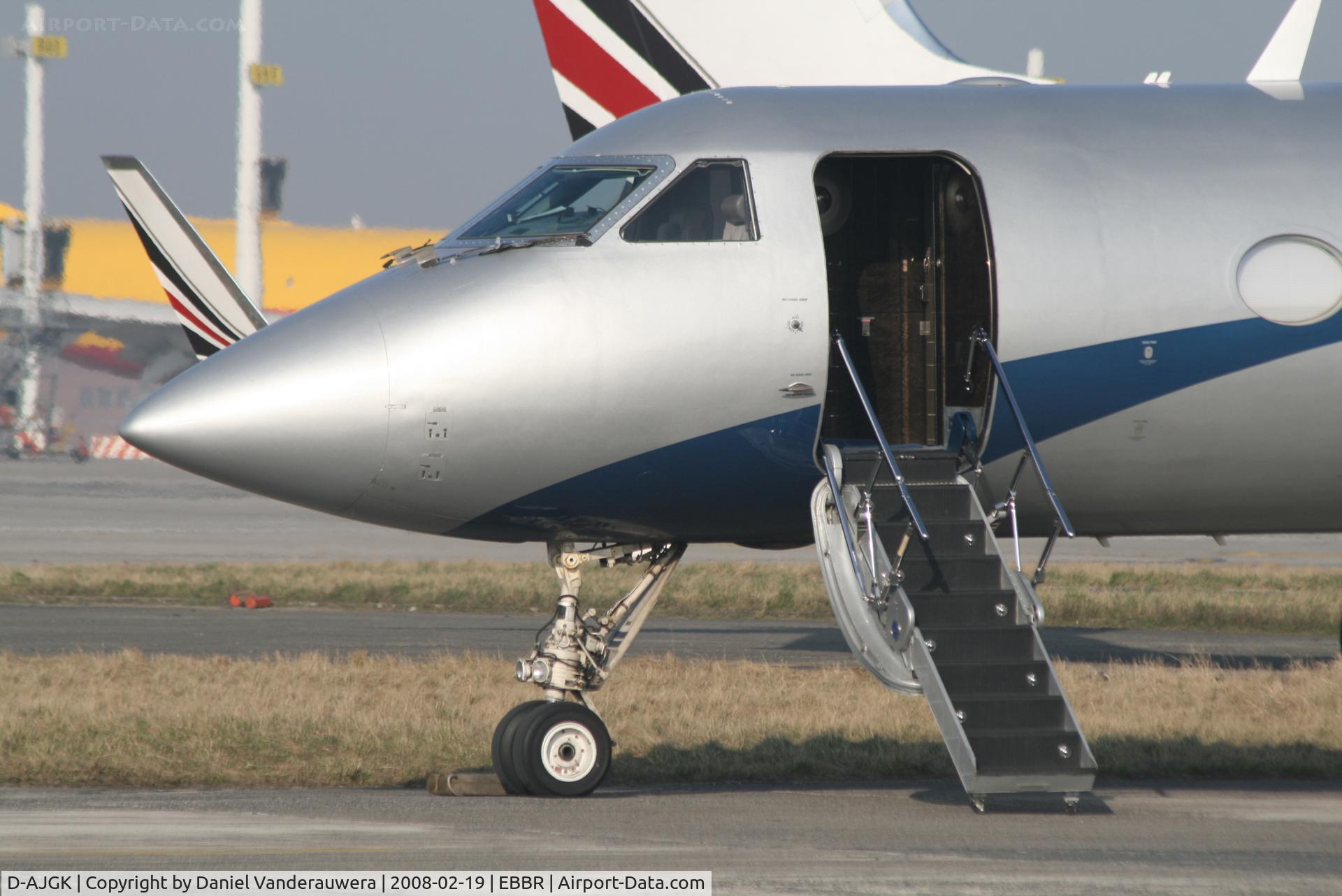 D-AJGK, Gulfstream Aerospace Gulfstream IV-SP C/N 1459, waiting for pax