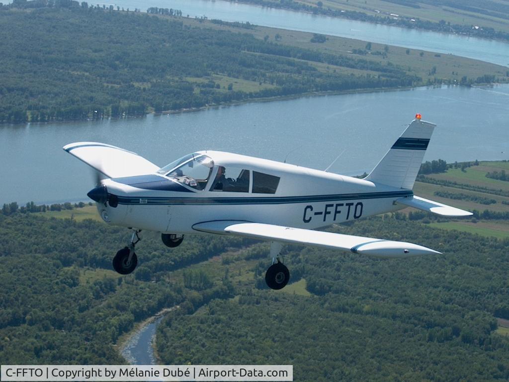 C-FFTO, 1969 Piper PA-28-140 C/N 28-25931, Over Sorel islands