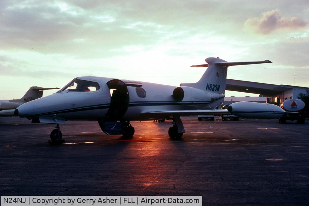 N24NJ, 1966 Learjet Inc 24 C/N 24-050, N24NJ was 823M before that, preceded by 828M - both while operating with Kendavis Industries Intl. out of FTW 1969-86.