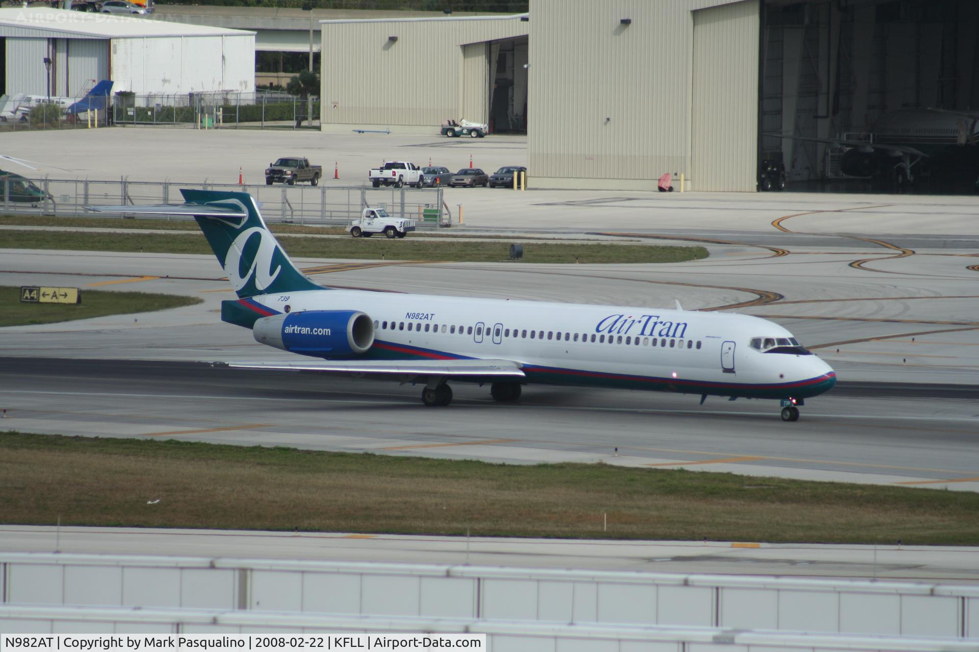 N982AT, 2002 Boeing 717-200 C/N 55041, Boeing 717-200
