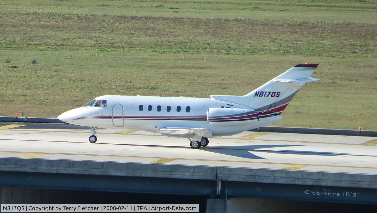 N817QS, 2001 Raytheon Hawker 800XP C/N 258517, Netjets Hawker 800XP taxies to the Executive ramp at Tampa