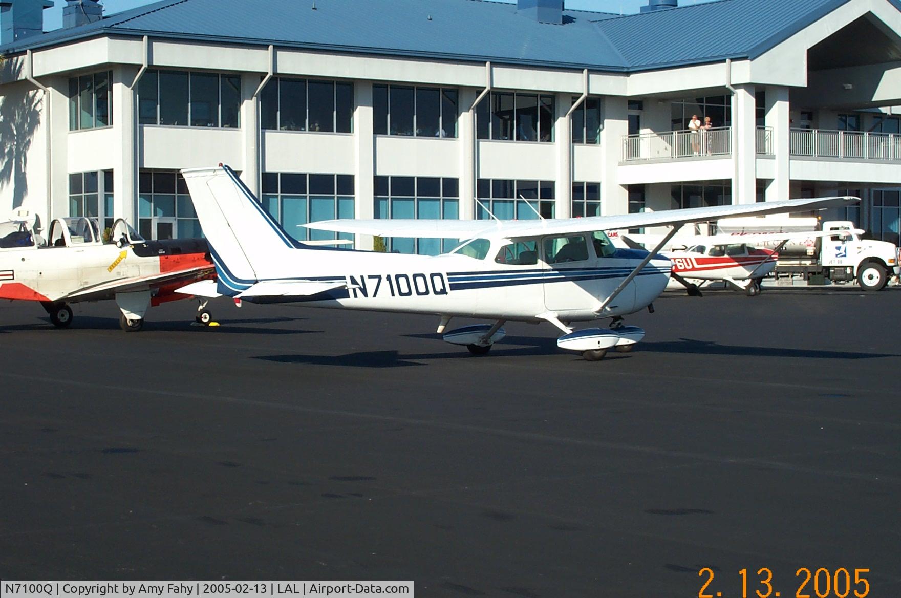 N7100Q, 1972 Cessna 172L C/N 17260400, N100Q at Tony's Restaurant
