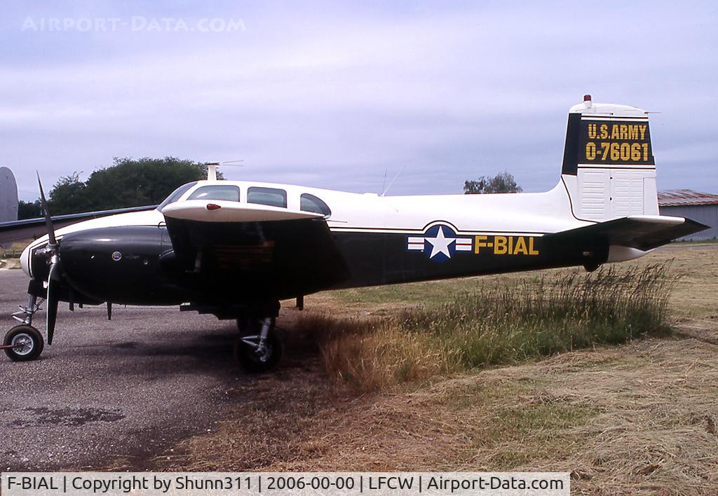 F-BIAL, 1956 Beech D50 Twin Bonanza Twin Bonanza C/N DH-104, Awaiting a new flight...