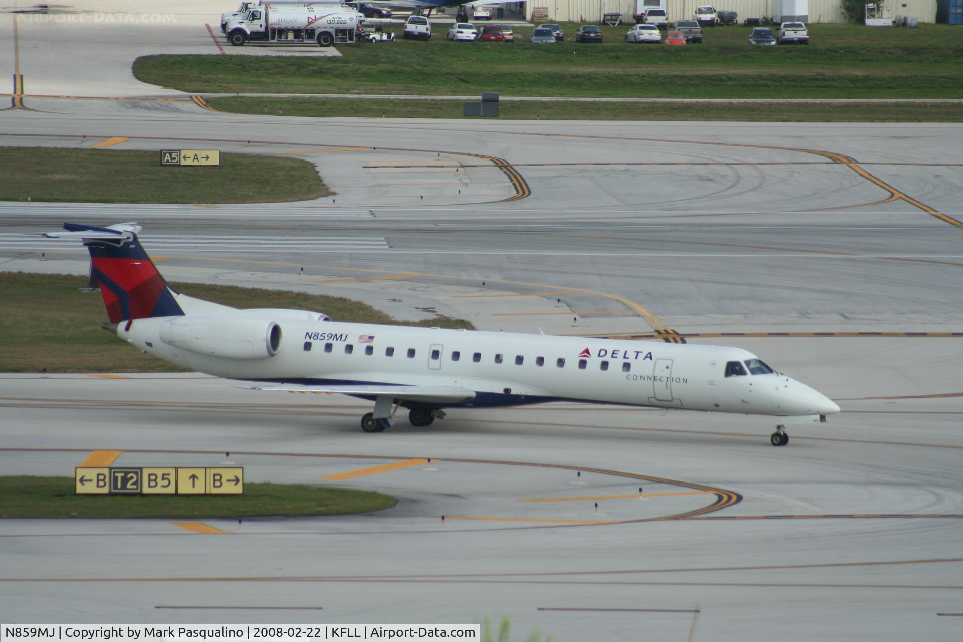 N859MJ, 2003 Embraer ERJ-145LR (EMB-145LR) C/N 145769, EMB-145LR