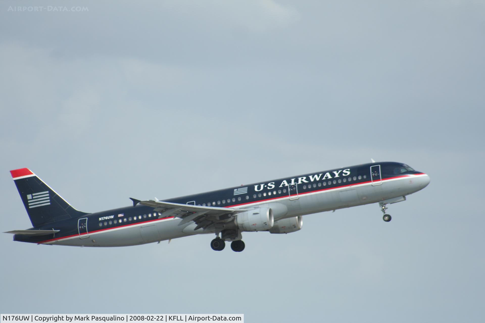 N176UW, 2001 Airbus A321-211 C/N 1499, Airbus A321