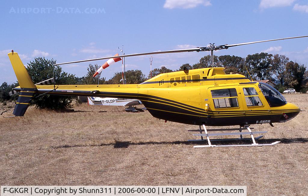 F-GKGR, Agusta AB-206B JetRanger II C/N 8294, Parked in this small grass airfield...
