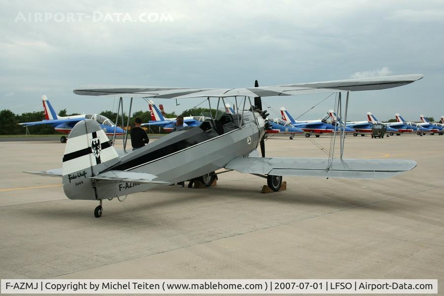 F-AZMJ, 1940 Focke-Wulf Fw-44J Stieglitz C/N 2782, Very nice biplane