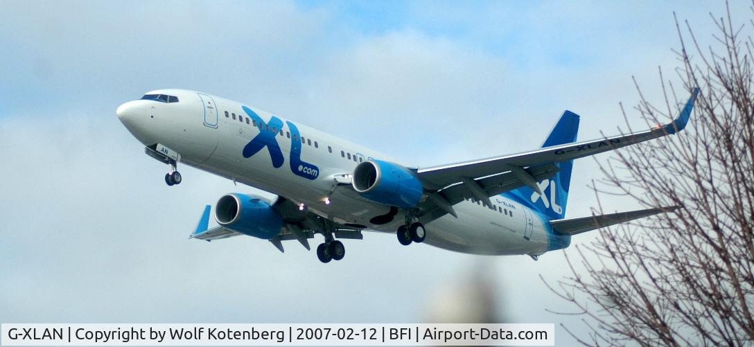 G-XLAN, 2007 Boeing 737-86N C/N 32685, On final at BOEING Field
