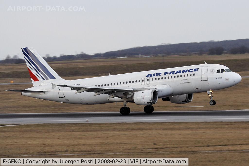 F-GFKO, 1990 Airbus A320-211 C/N 0129, Airbus Industrie A320-211