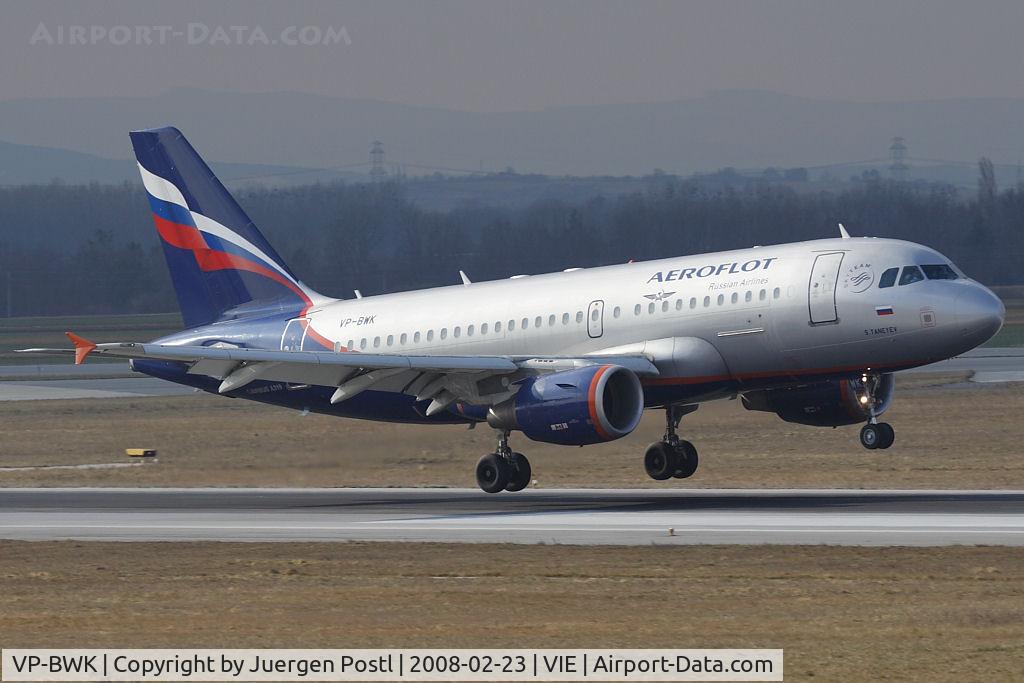 VP-BWK, 2004 Airbus A319-111 C/N 2222, 2004 Airbus A319-111