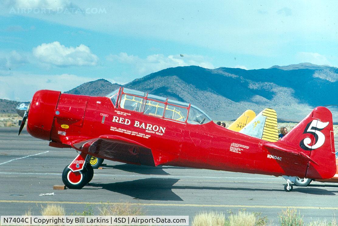 N7404C, 1943 North American SNJ-4 Texan C/N 88-14124, Reno Air Races