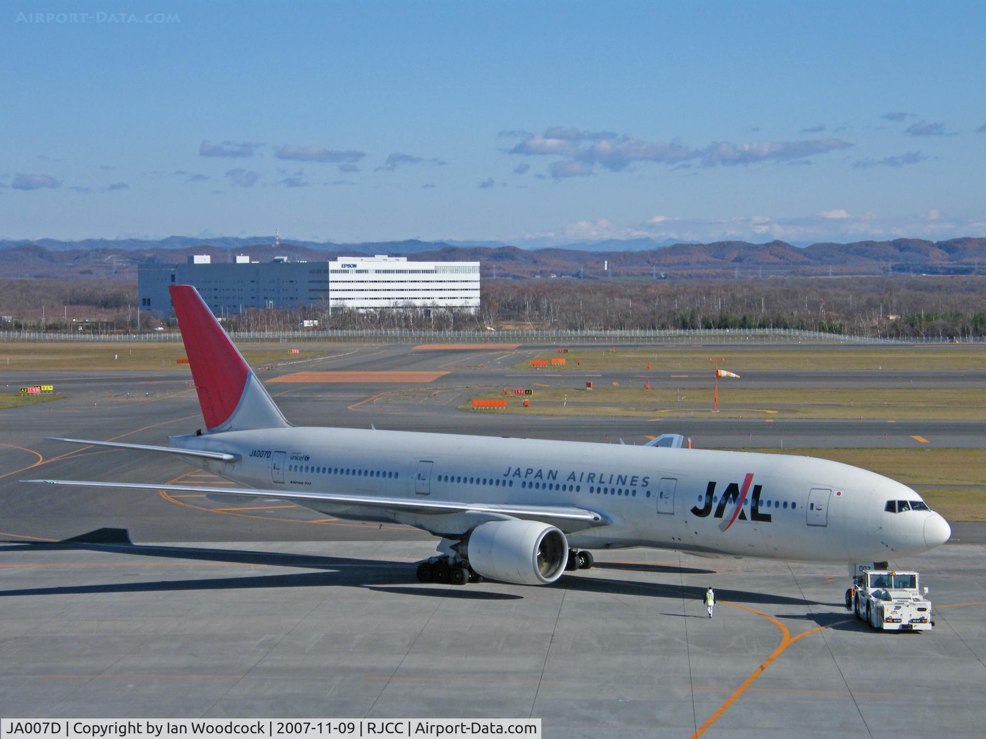 JA007D, 1998 Boeing 777-289 C/N 27639, Boeing 777-289/JAL/Chitose