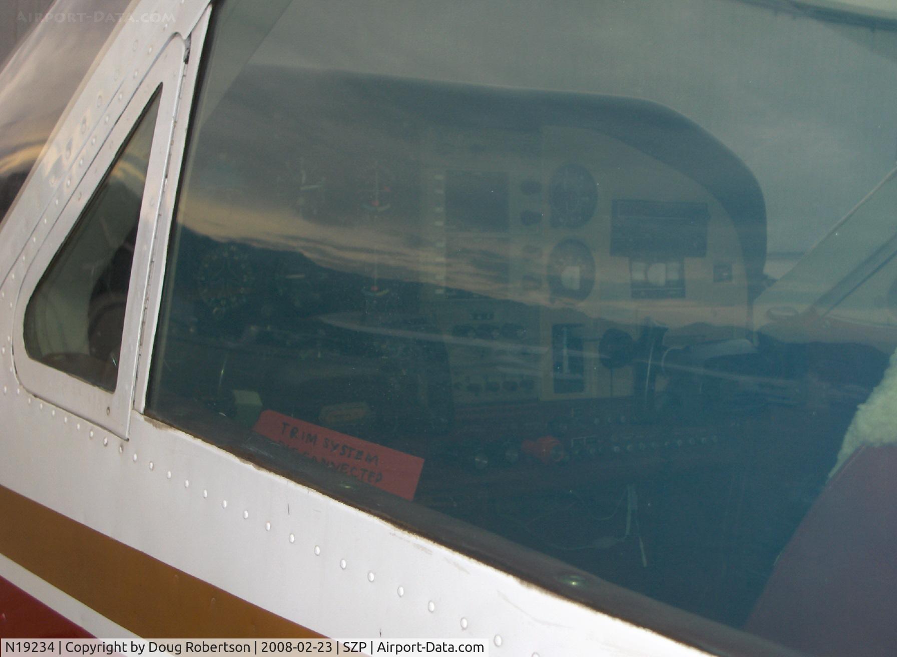 N19234, 1976 Cessna 177B Cardinal C/N 17702563, 1976 Cessna 177B CARDINAL, Lycoming O&VO-360 180 Hp, panel