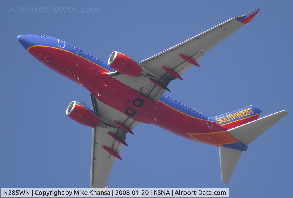 N285WN, 2007 Boeing 737-7H4 C/N 32536, Southwest B737-7H4 on a gorgeous day.