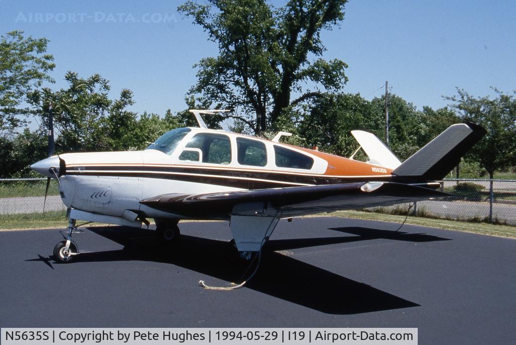 N5635S, 1966 Beech V35 Bonanza C/N D-8174, N5635S Bonanz at Greene County OH