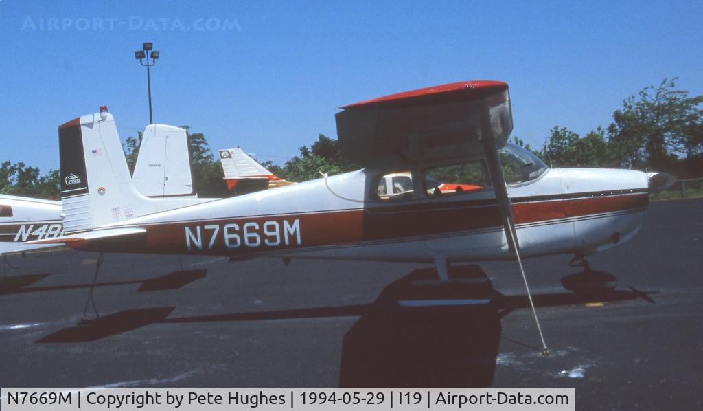 N7669M, 1959 Cessna 175 Skylark C/N 55969, N7669M Cesna 175 at Greene County OH