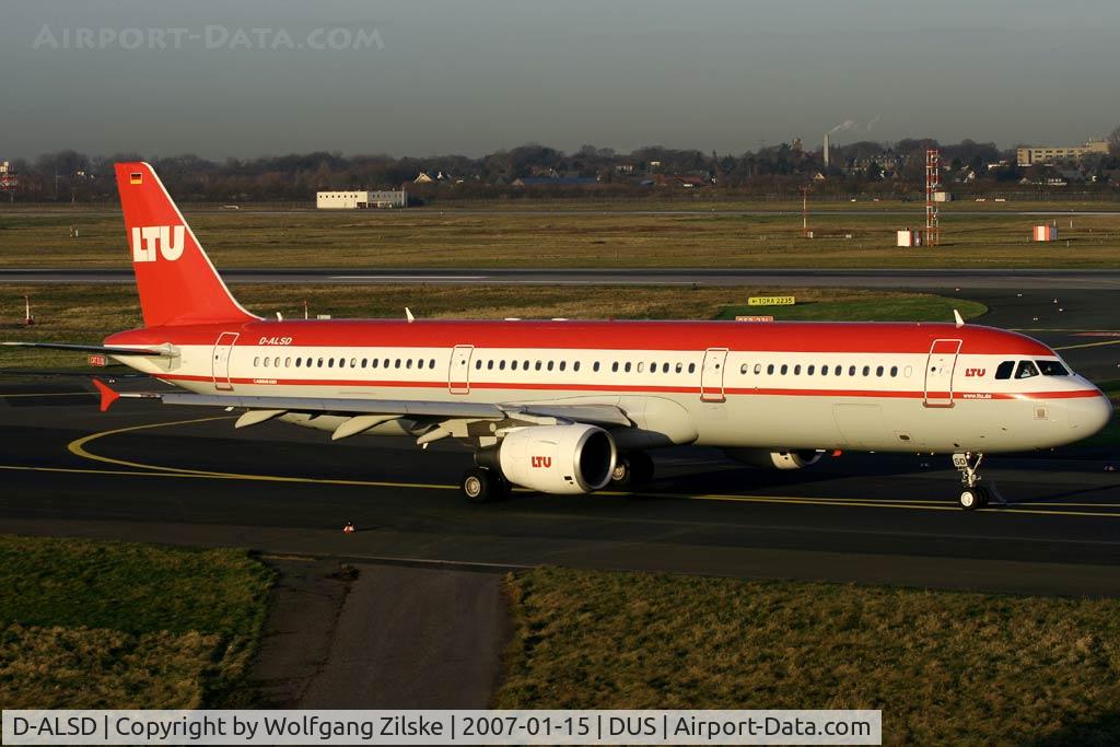 D-ALSD, 2001 Airbus A321-211 C/N 1607, visitor