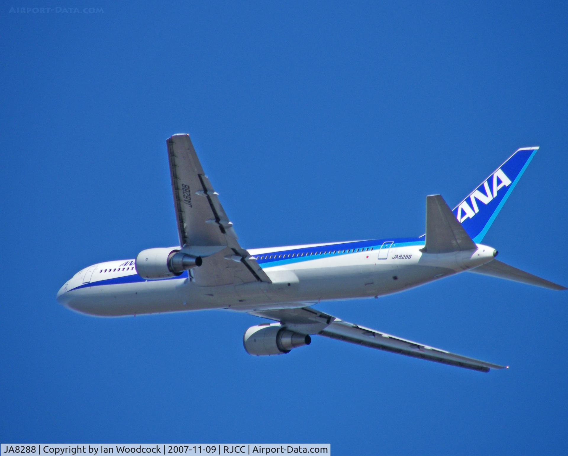 JA8288, 1999 Boeing 767-381 C/N 24415, Boeing 767-381/ANA/Chitose