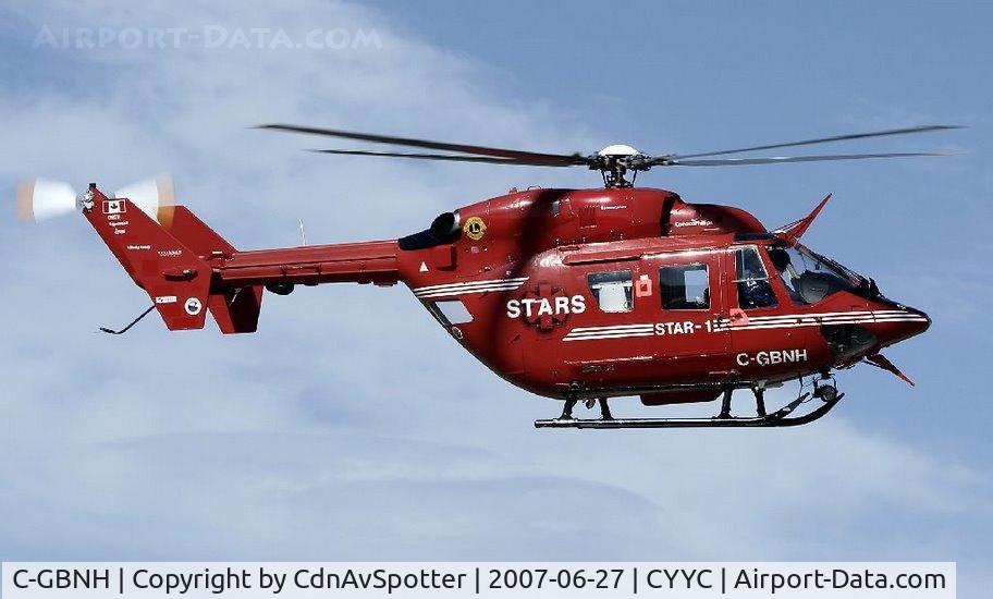 C-GBNH, 1983 Eurocopter-Kawasaki BK-117A-3 C/N 7020, Stars Air Ambulance Helicopter arriving at the Shell Aero Centre