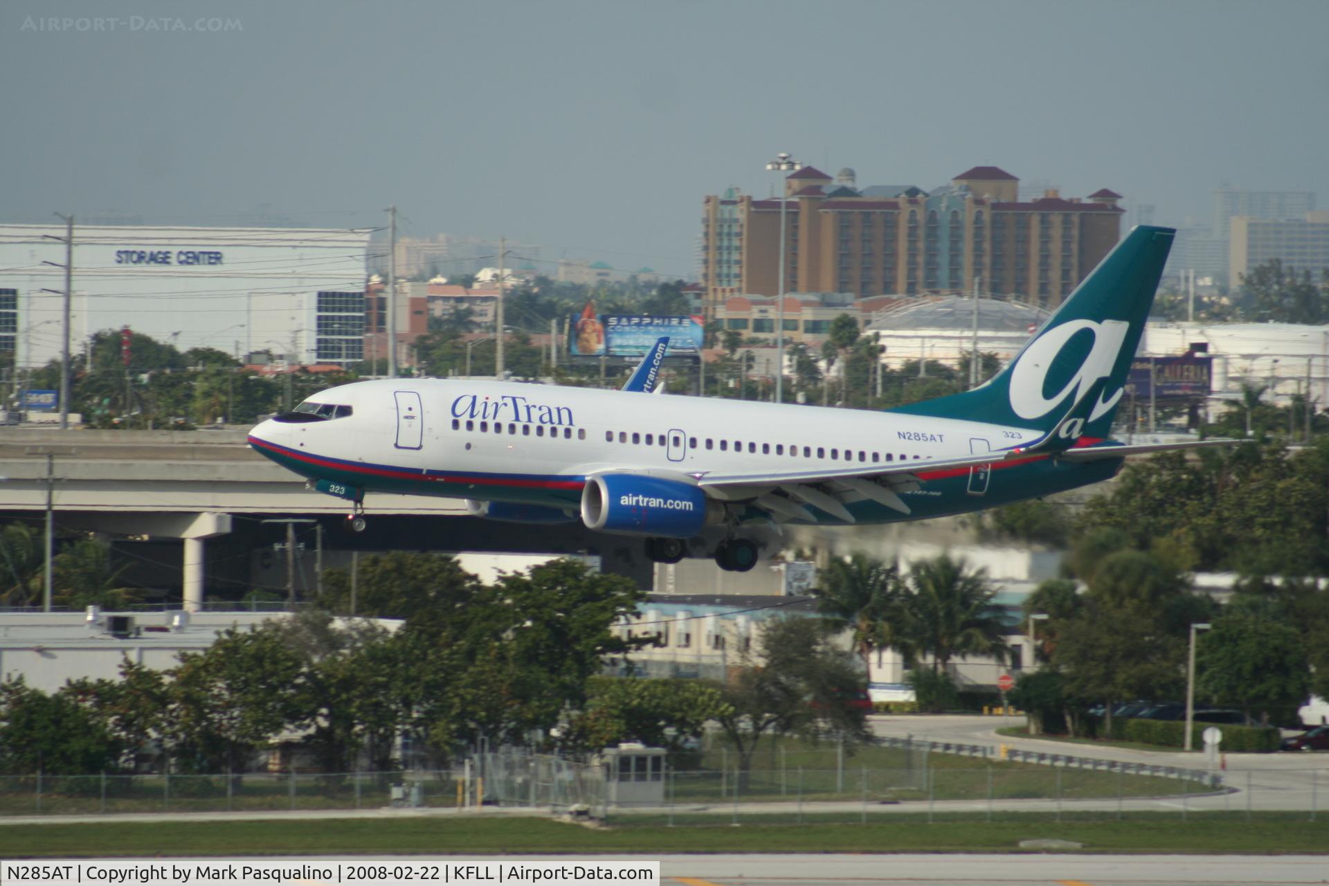 N285AT, 2006 Boeing 737-76N C/N 32670, Boeing 737-700