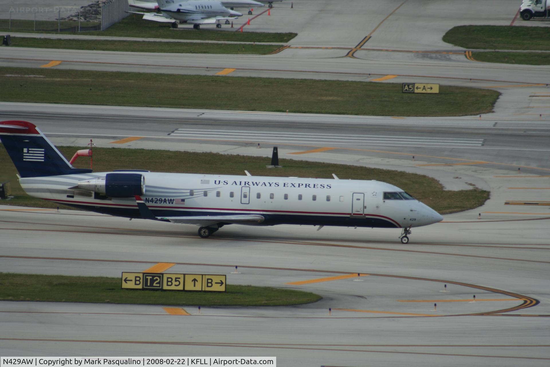 N429AW, 2002 Bombardier CRJ-200LR (CL-600-2B19) C/N 7711, CL-600-2B19