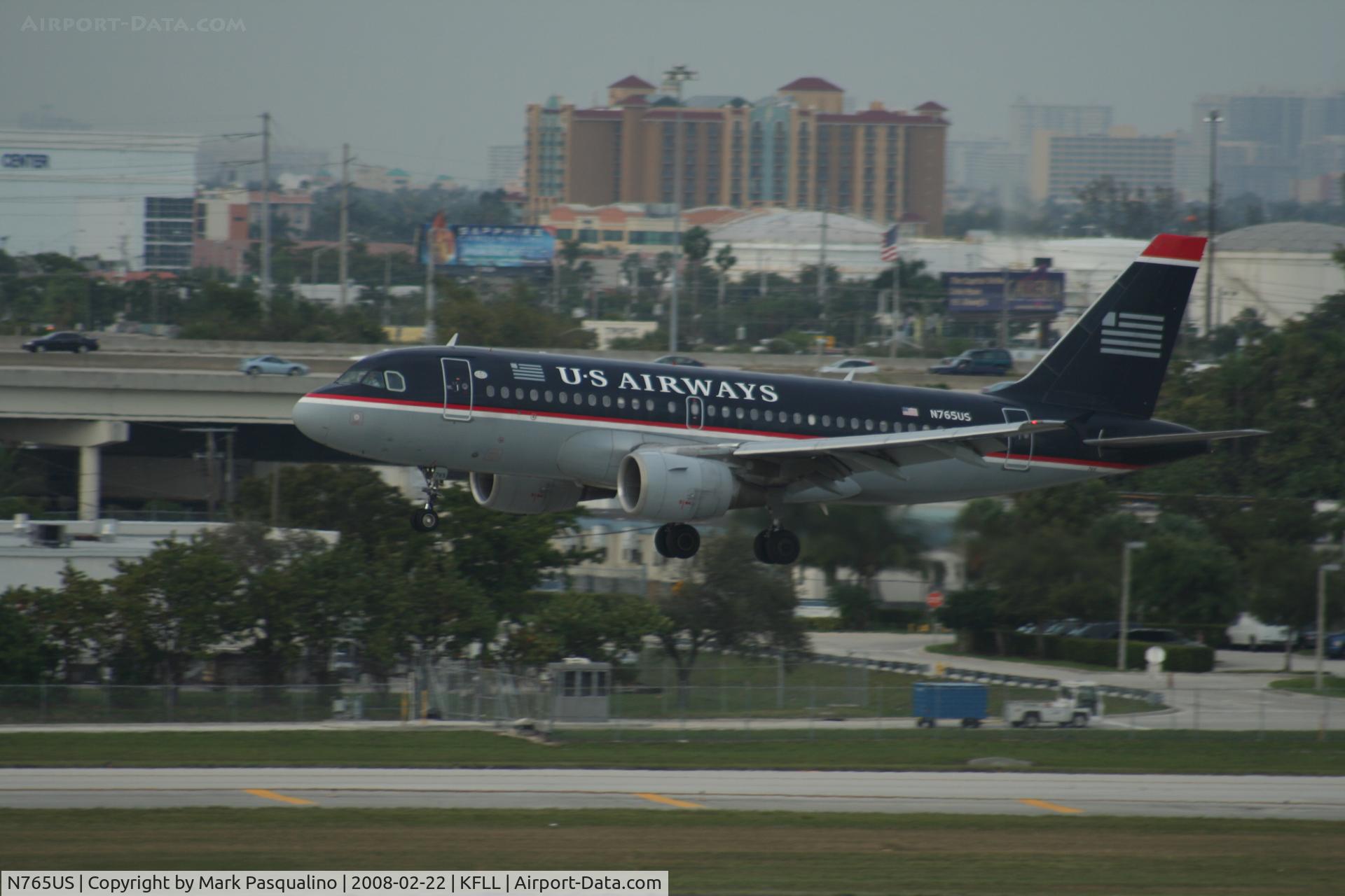 N765US, 2000 Airbus A319-112 C/N 1371, Airbus A319