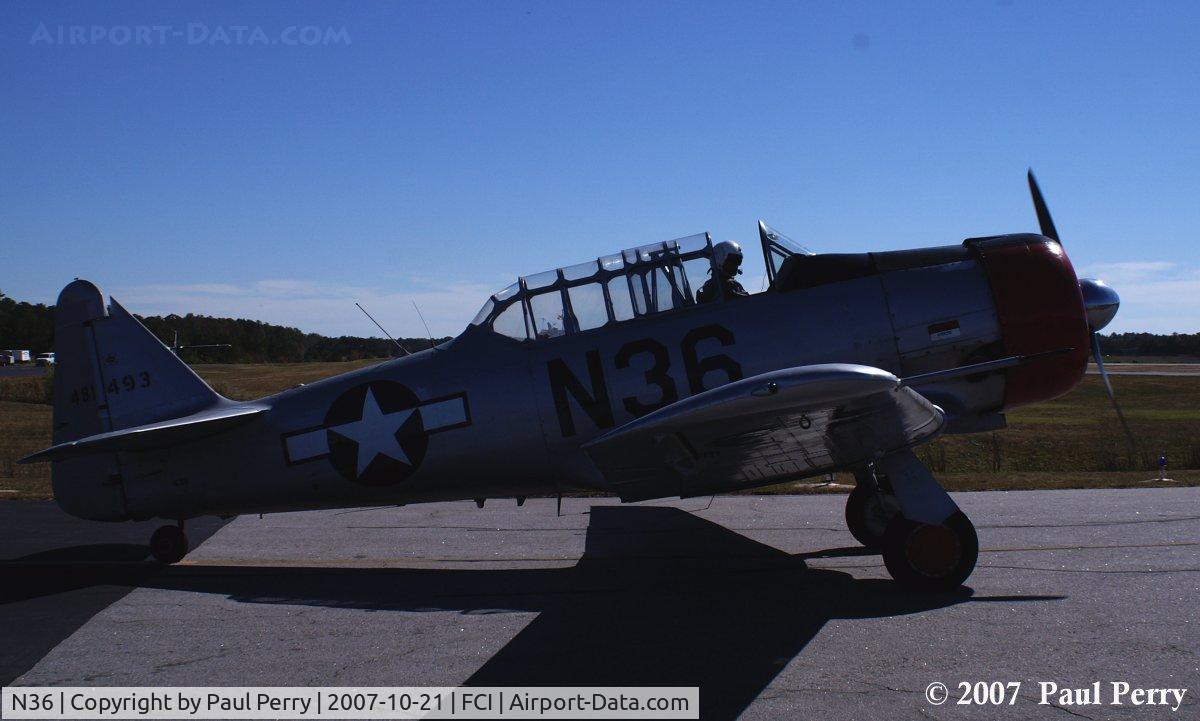 N36, 1944 North American AT-6F Texan C/N 121-42765, Taxiing out