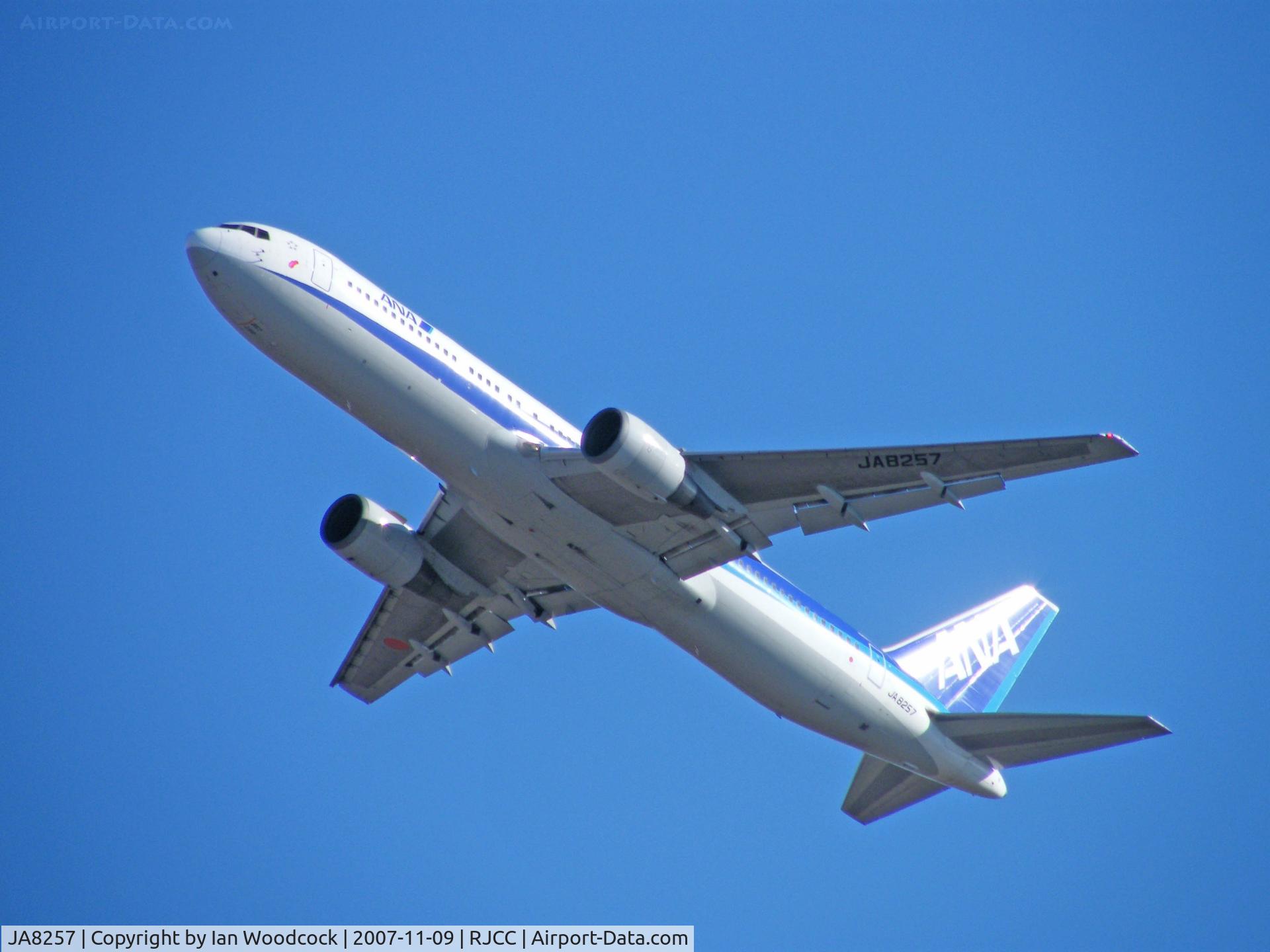 JA8257, 1987 Boeing 767-381 C/N 23757, Boeing 767-381/ANA/Chitose