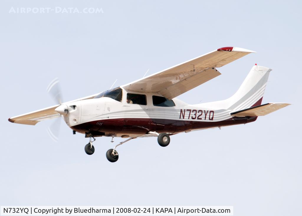 N732YQ, 1977 Cessna T210M Turbo Centurion C/N 21061884, On final approach to 17L.