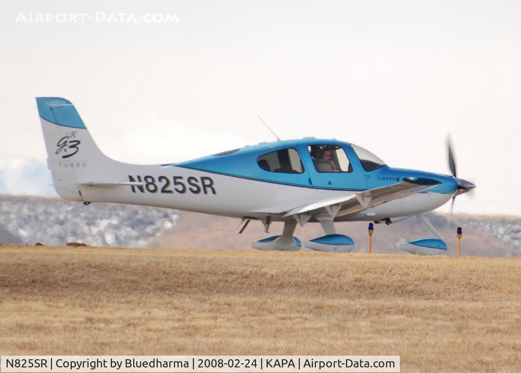 N825SR, 2007 Cirrus SR22 G3X C/N 2618, Position and Hold for 17L.